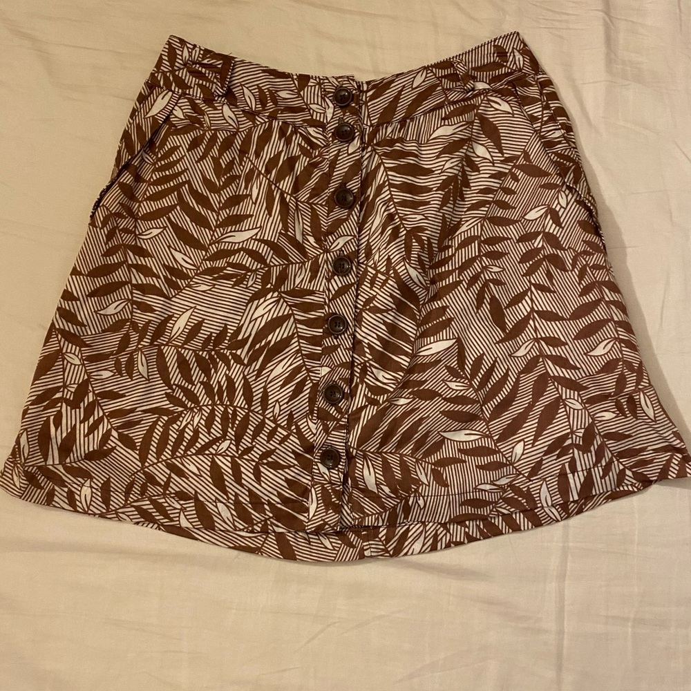 High waist skirt